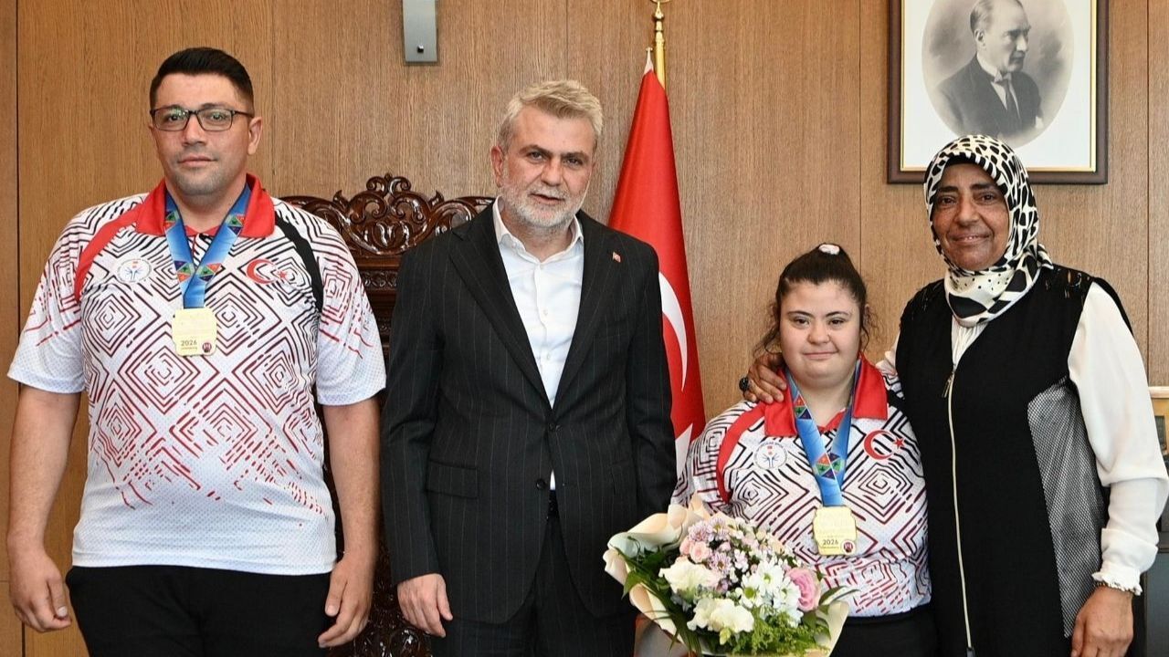 Başkan Görgel, Judo Dünya Şampiyonu Zeynep Sude’yi Misafir Etti