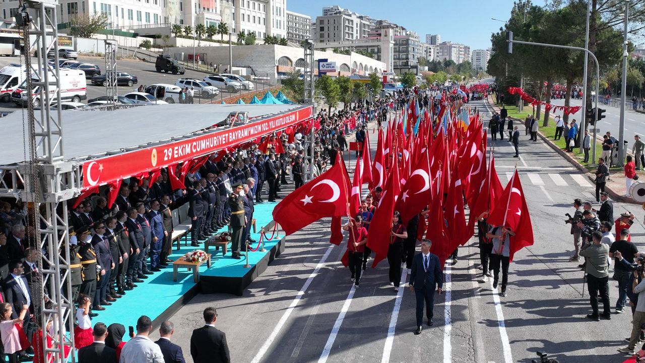 Cumhuriyetin 102. Yılı Kahramanmaraş’ta Coşkuyla Kutlandı