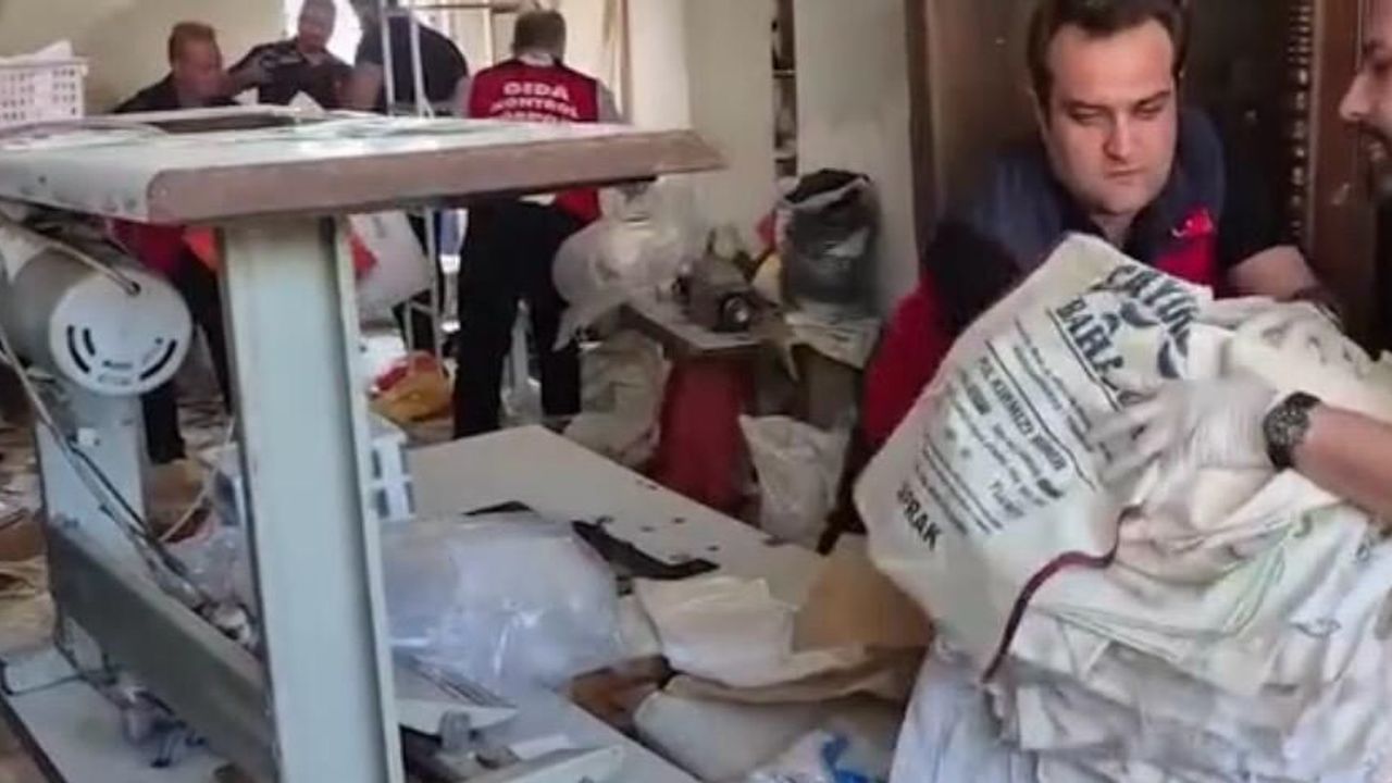 Kahramanmaraş’ta 42 bin sahte pul biber etiketi ele geçirildi