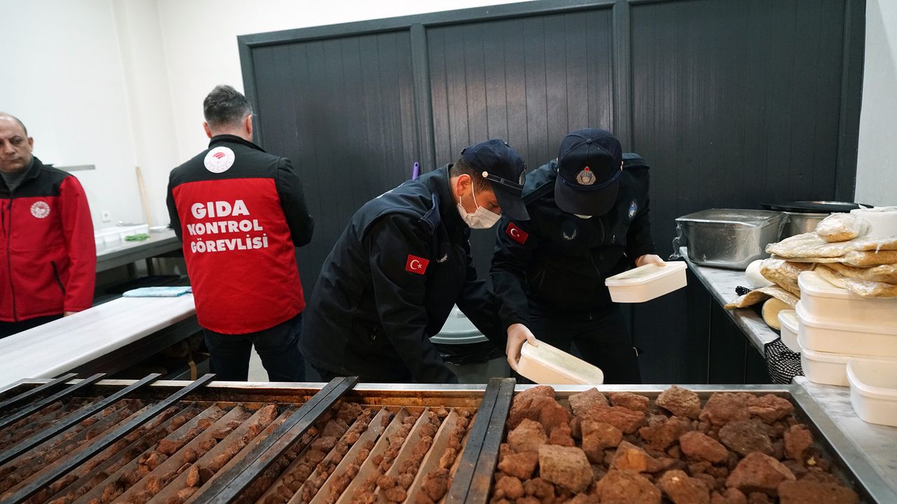 Kahramanmaraş’ta Hijyen Operasyonu: Uzun Çarşıda Sıkı Denetim