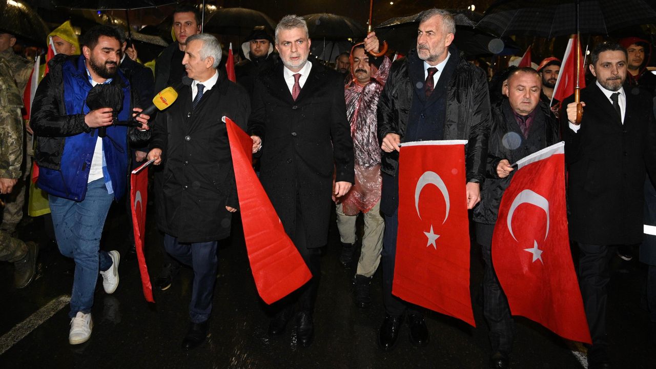 Kahramanmaraş’ta Kurtuluş Bayramı korteji ve konserle kutlandı